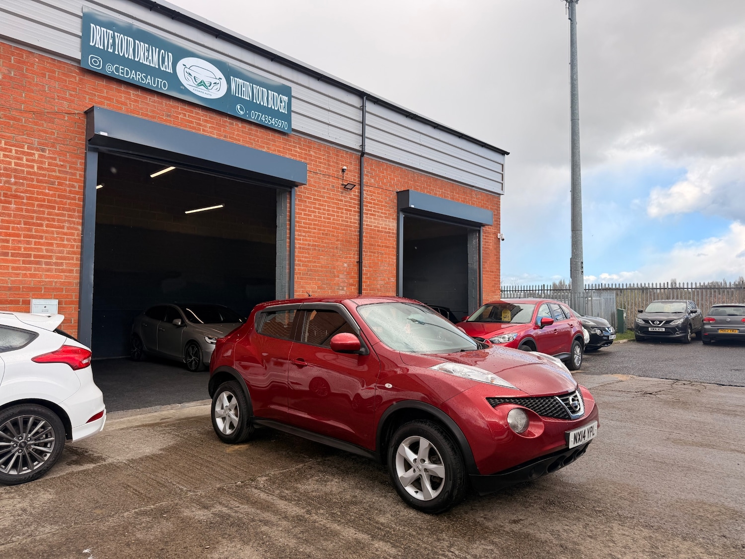 Used Nissan Juke 2014 for sale - 78139943: Photo 2