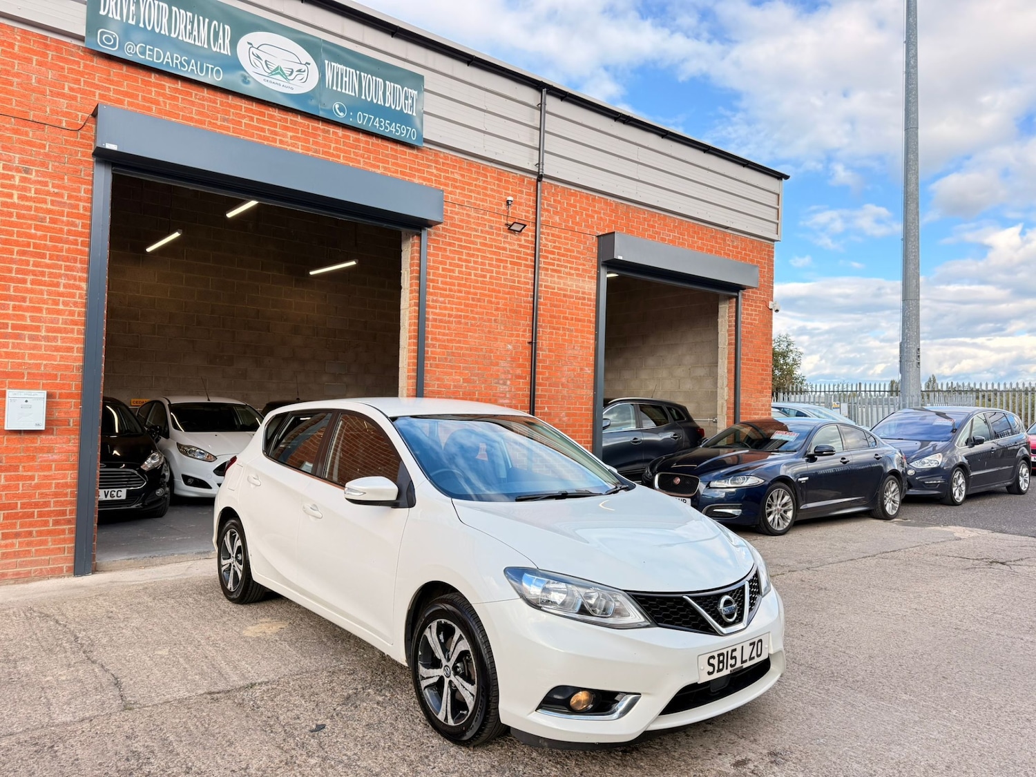 Used Nissan Pulsar 2015 for sale - 76931665: Photo 2