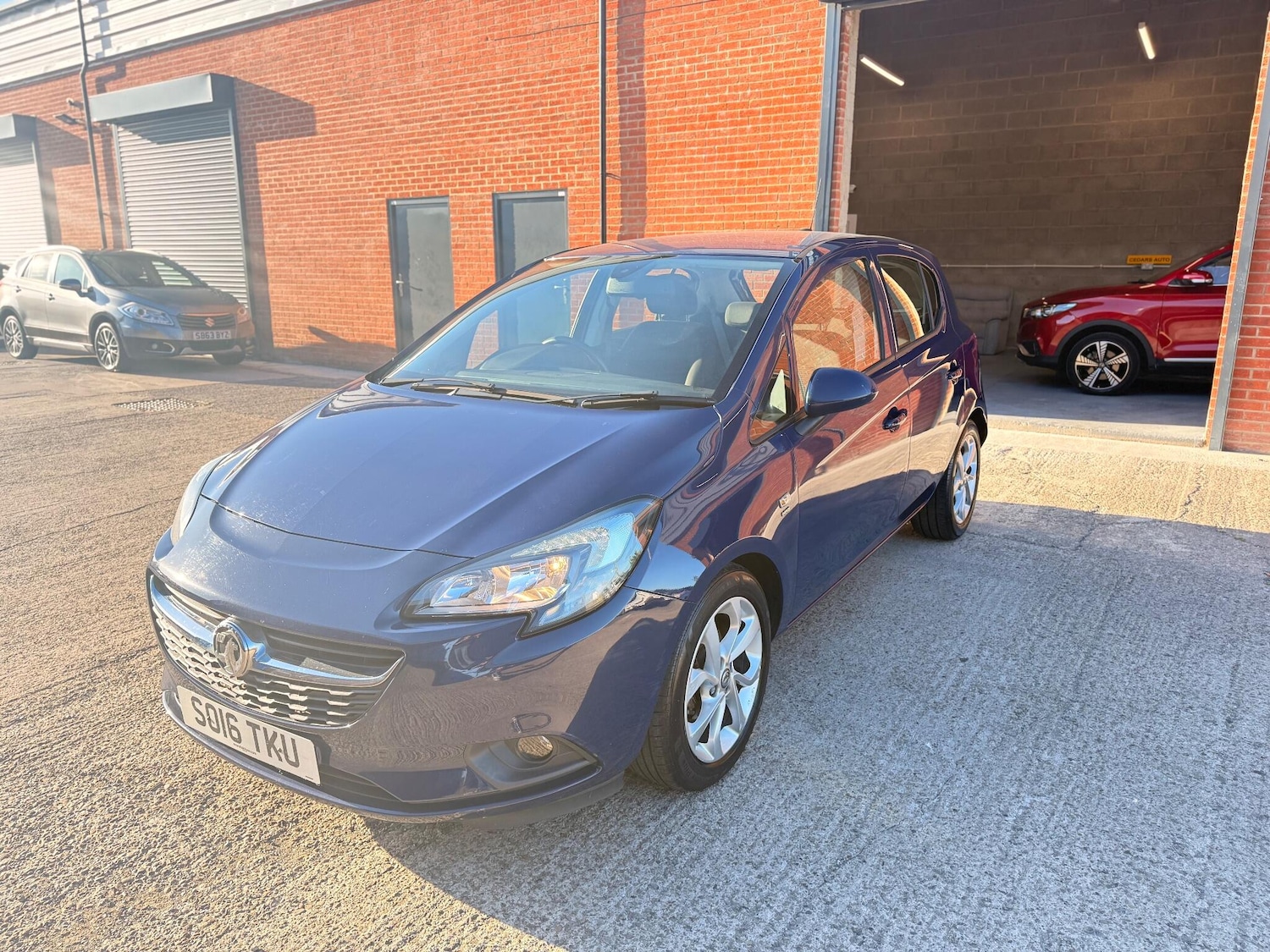 Used Vauxhall Corsa 2016 for sale - 76059755: Photo 2