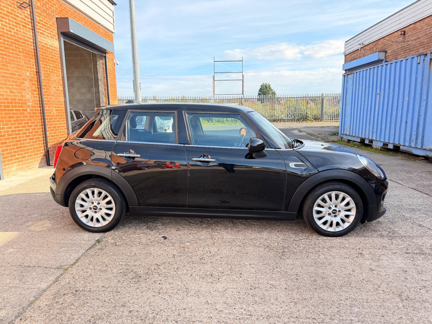 Used MINI Hatch 2015 for sale - 76283043: Photo 7