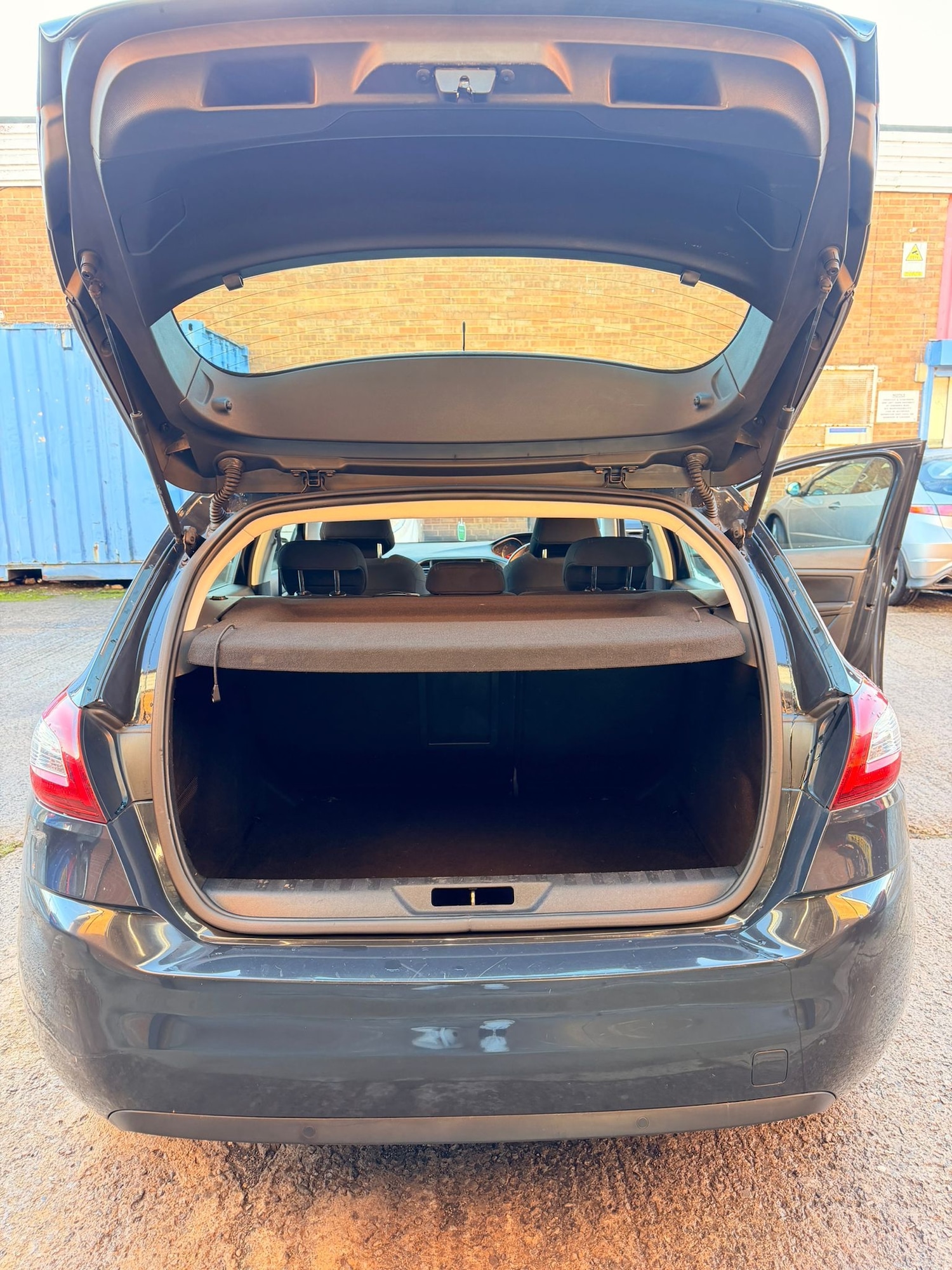 Used Peugeot 308 2016 for sale - 76791347: Photo 12