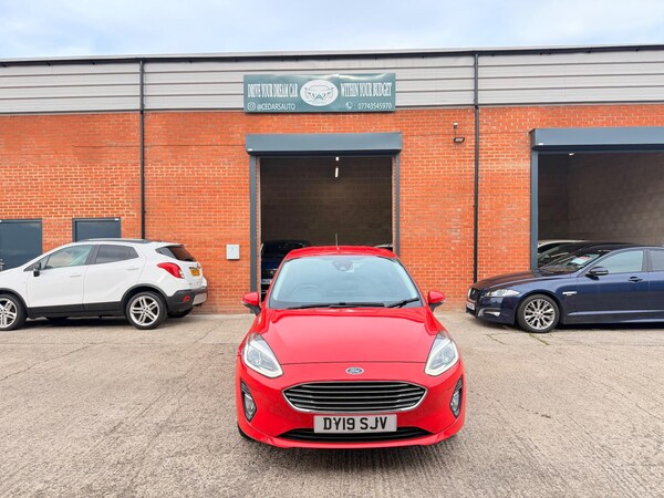 Used Ford Fiesta 2019 for sale - 76189255: Photo 2
