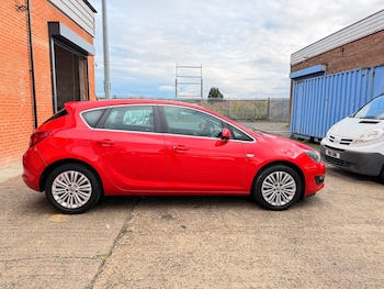 Used Vauxhall Astra 2014 for sale - 76421816: Photo