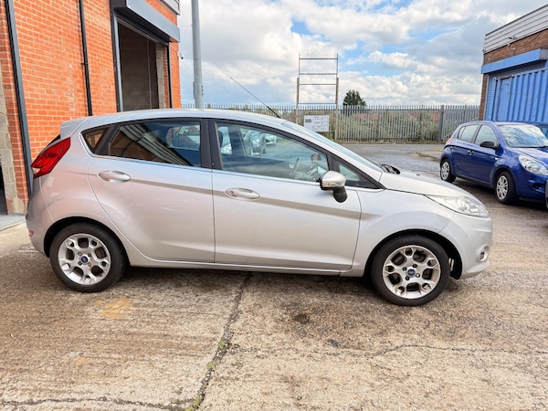 Used Ford Fiesta 2012 for sale - 76059446: Photo 7