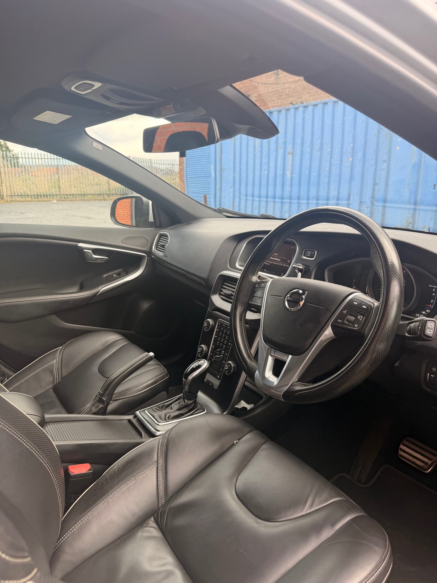 Used Volvo V40 2018 for sale - 78139940: Photo 10