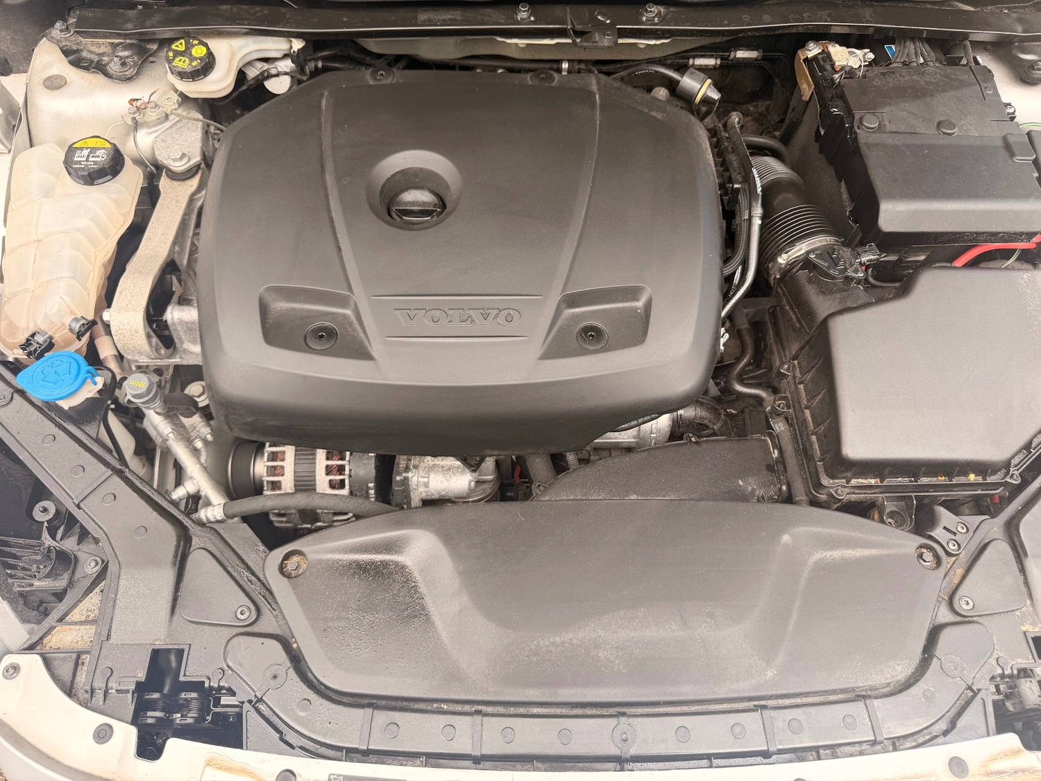 Used Volvo V40 2018 for sale - 78139940: Photo 15