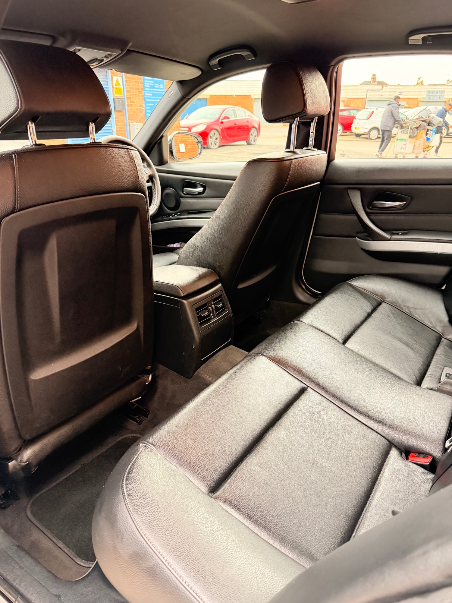 Used BMW 3 Series 2010 for sale - 76421810: Photo 11