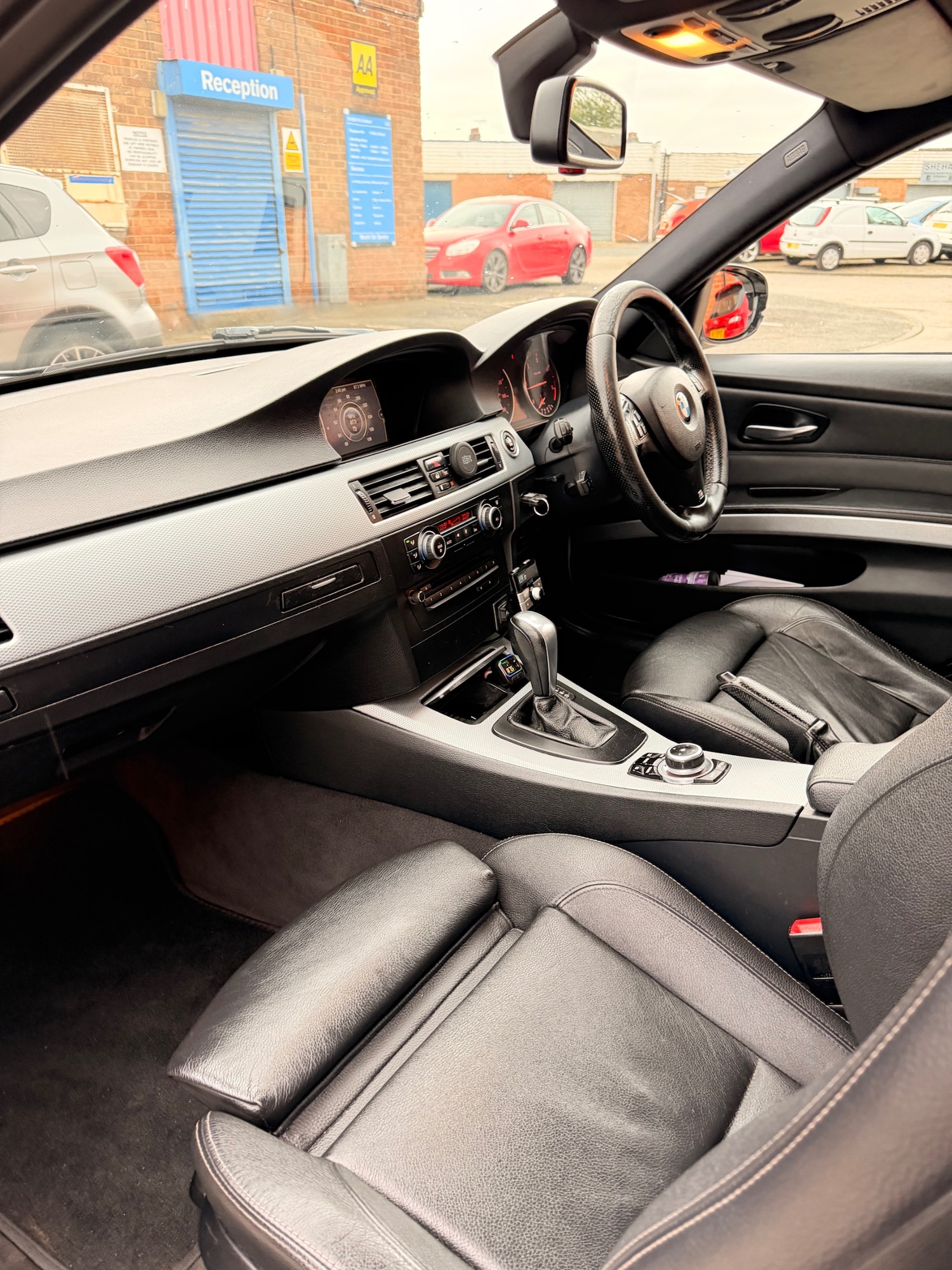 Used BMW 3 Series 2010 for sale - 76421810: Photo 9