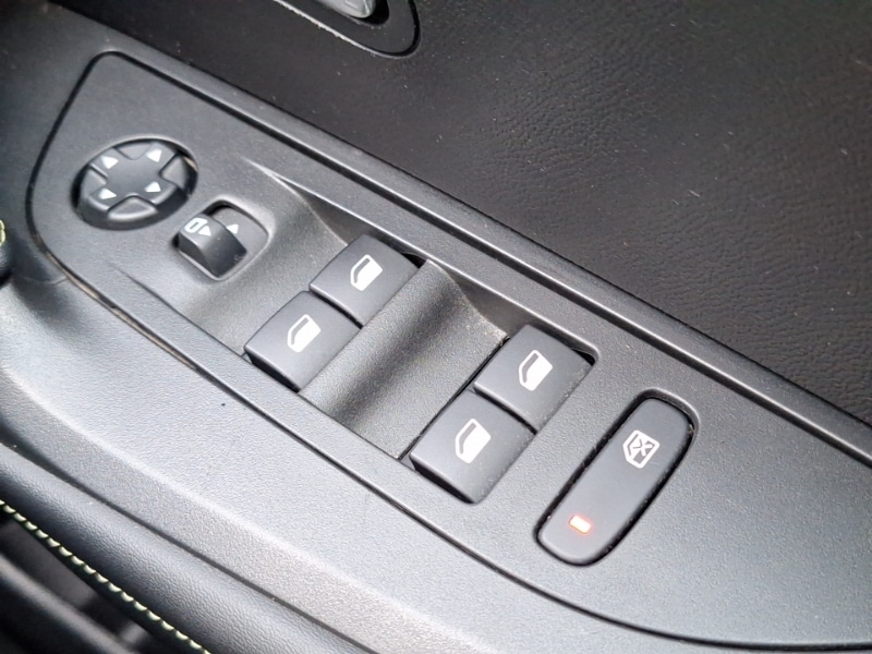 Used Peugeot 2008 2022 for sale - 77751118: Photo 12