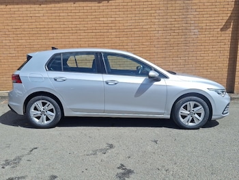 Used Volkswagen Golf 2021 for sale - 79086920: Photo