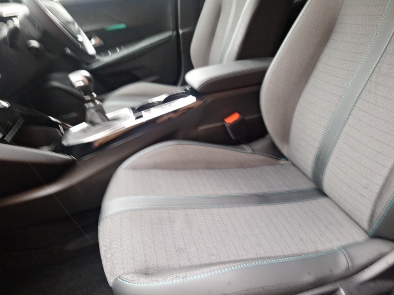 Used Peugeot 2008 2023 for sale - 76613715: Photo 5