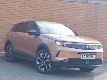 2025 - 1.2 Hybrid [136] Ultimate 5dr e-DCT6 [Pan Roof]