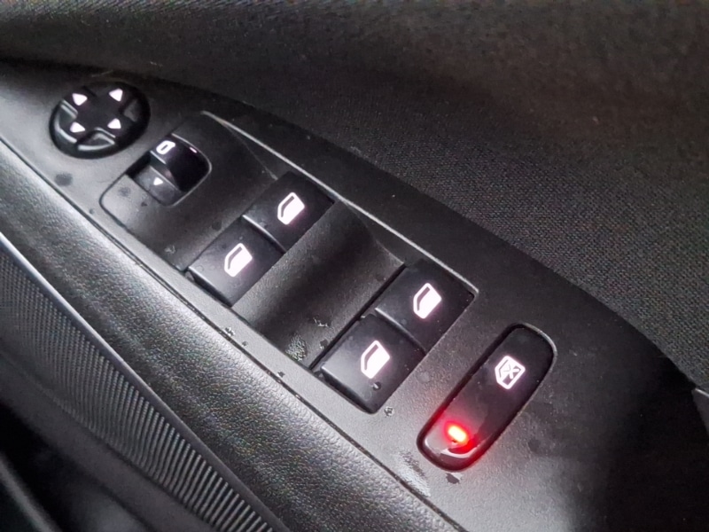 Used Vauxhall Crossland X 2018 for sale - 77141571: Photo 17