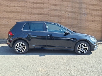 Used Volkswagen Golf 2019 for sale - 79489464: Photo