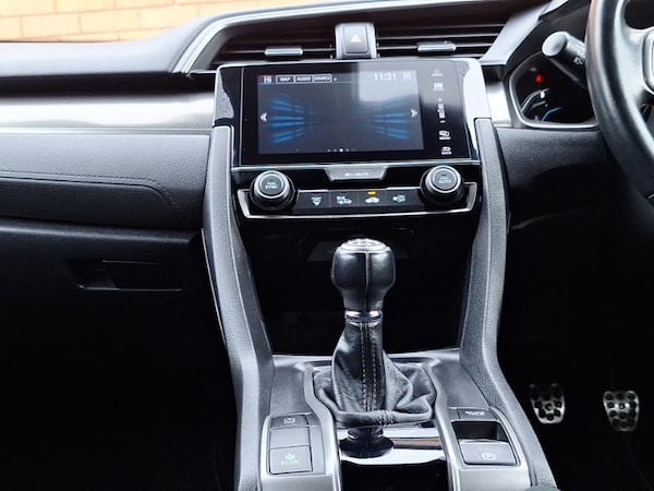 Used Honda Civic 2019 for sale - 76208209: Photo 11