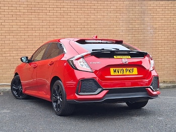 Used Honda Civic 2019 for sale - 76208209: Photo 3