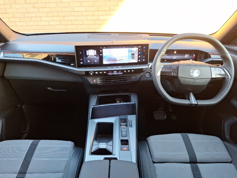 Used Vauxhall Grandland 2025 for sale - 76924853: Photo 2