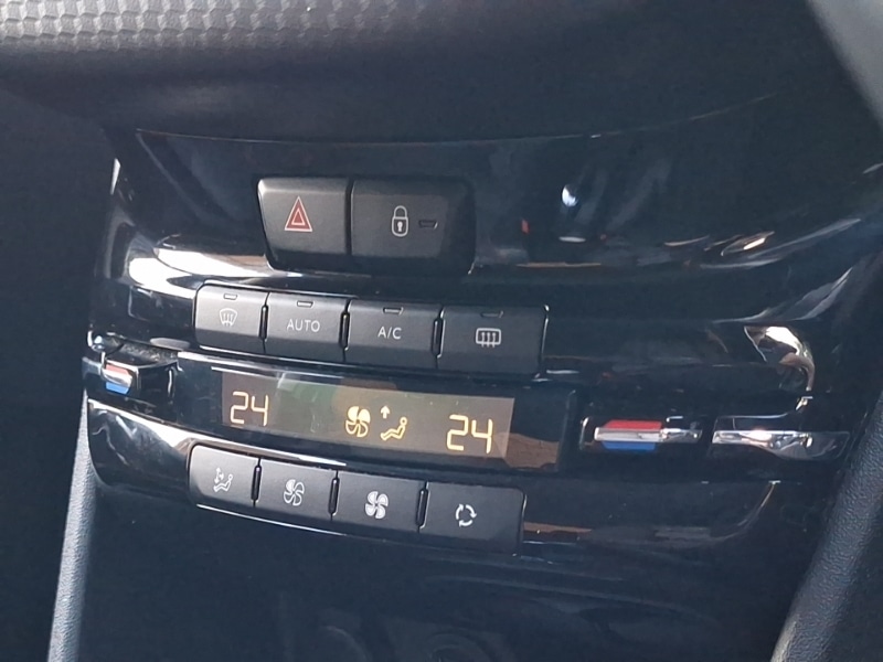 Used Peugeot 208 2019 for sale - 76906496: Photo 13