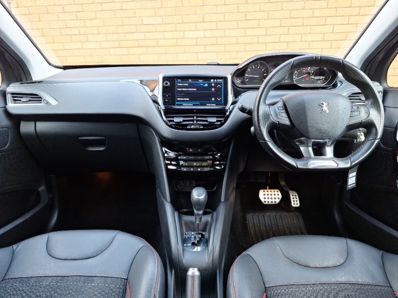 Used Peugeot 208 2019 for sale - 76906496: Photo 2