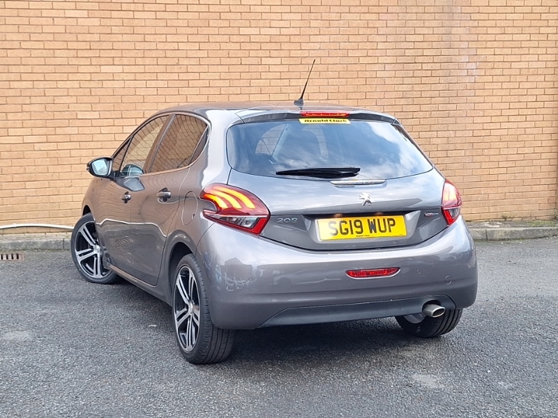 Used Peugeot 208 2019 for sale - 76906496: Photo 3