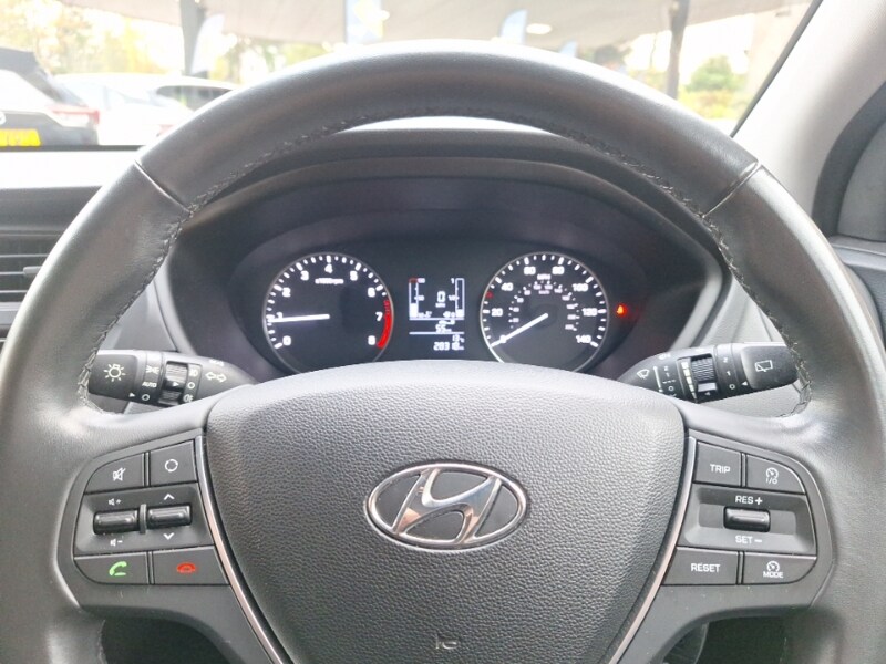 Used Hyundai i20 2017 for sale - 76602283: Photo 16