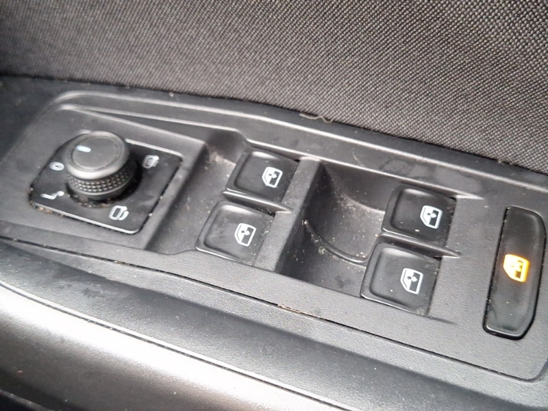 Used Volkswagen T-Roc 2022 for sale - 76369648: Photo 17