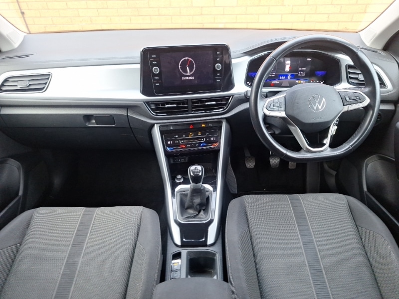 Used Volkswagen T-Roc 2022 for sale - 76369648: Photo 2