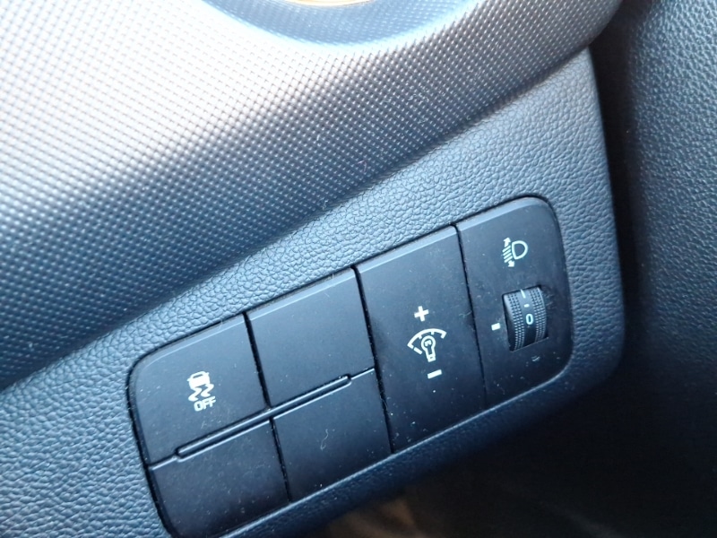 Used Hyundai i10 2017 for sale - 77150066: Photo 16