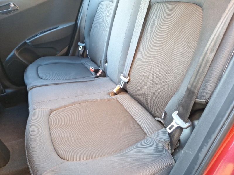 Used Hyundai i10 2017 for sale - 77150066: Photo 6