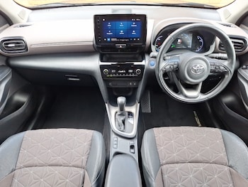 Used Toyota Yaris Cross 2023 for sale - 78848649: Photo