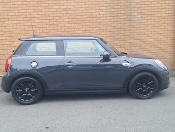 Used MINI Hatch 2019 for sale - 78243538: Photo