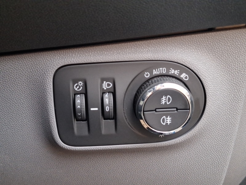 Used Vauxhall Corsa 2017 for sale - 76325673: Photo 18