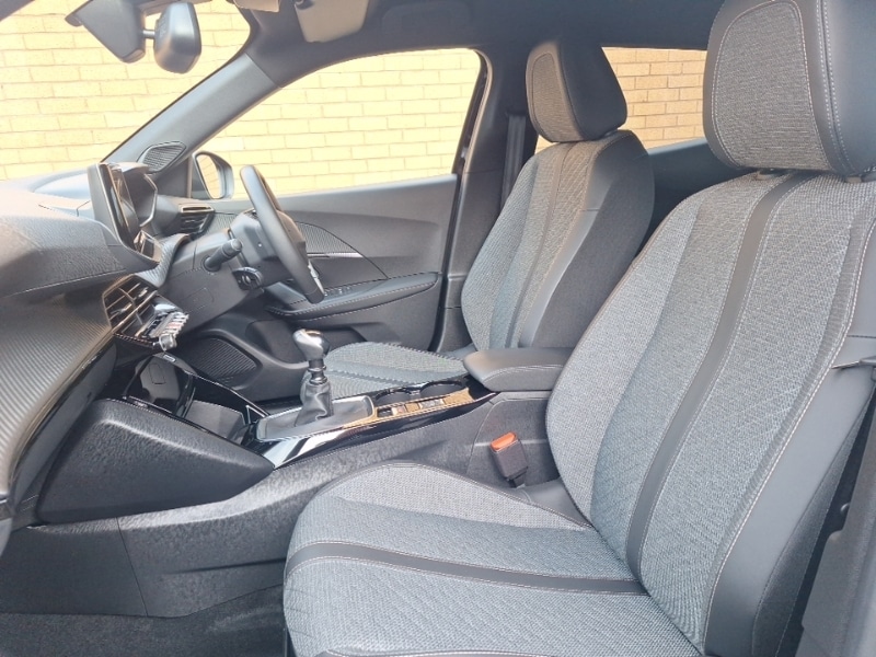 Used Peugeot 2008 2024 for sale - 77352549: Photo 5