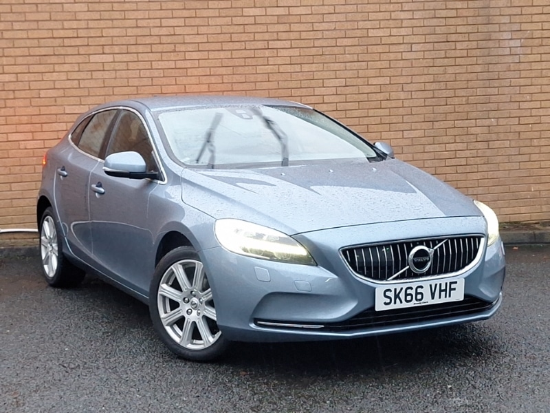 Used Volvo V40 2016 for sale - 76609973: Photo 1