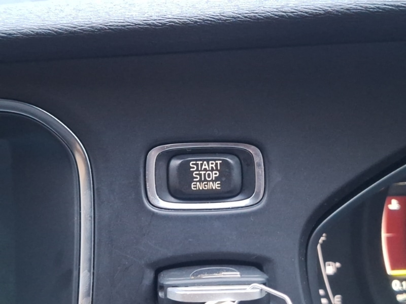 Used Volvo V40 2016 for sale - 76609973: Photo 15