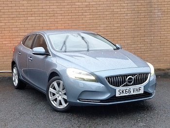 Volvo - V40