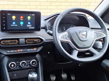 Used Dacia Sandero Stepway 2022 for sale - 77366106: Photo