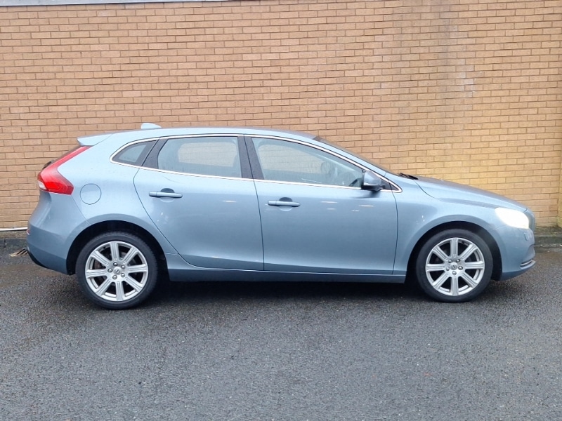 Used Volvo V40 2016 for sale - 76842705: Photo 4