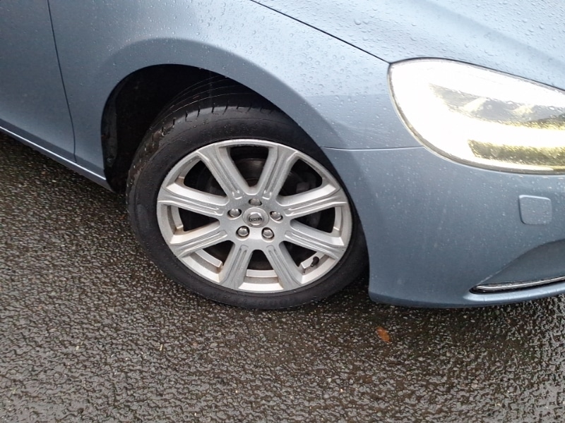 Used Volvo V40 2016 for sale - 76842705: Photo 9