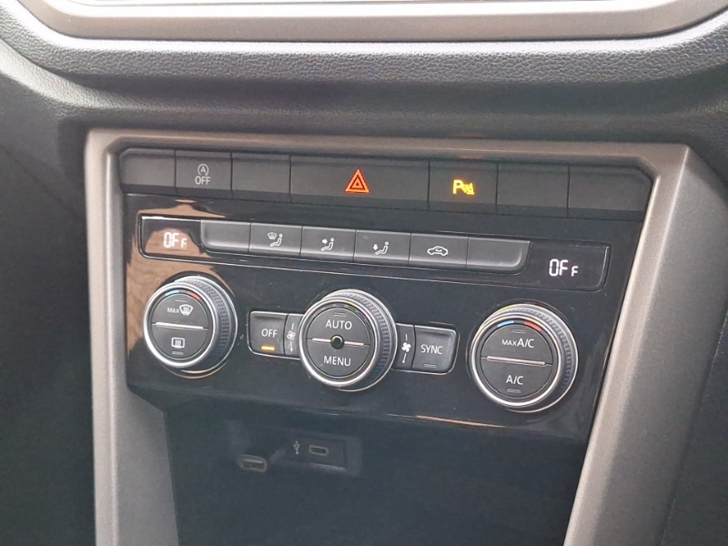 Used Volkswagen T-Roc 2020 for sale - 76506869: Photo 16