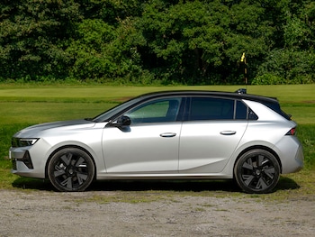 Used Vauxhall Astra 2025 for sale - 76455924: Photo