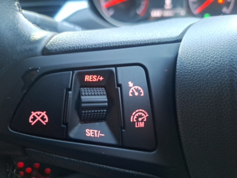 Used Vauxhall Corsa 2015 for sale - 77130094: Photo 15