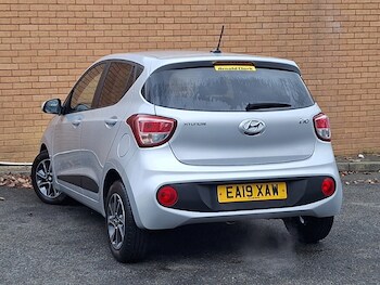 Used Hyundai i10 2019 for sale - 77517834: Photo