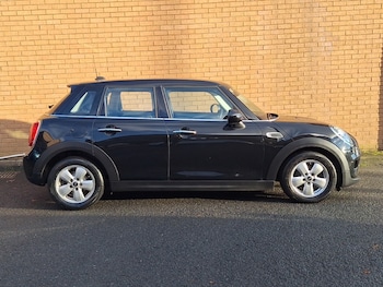 Used MINI Hatch 2018 for sale - 77660881: Photo