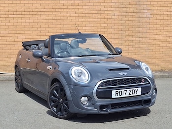 Used MINI Convertible 2017 for sale - 78921571: Photo