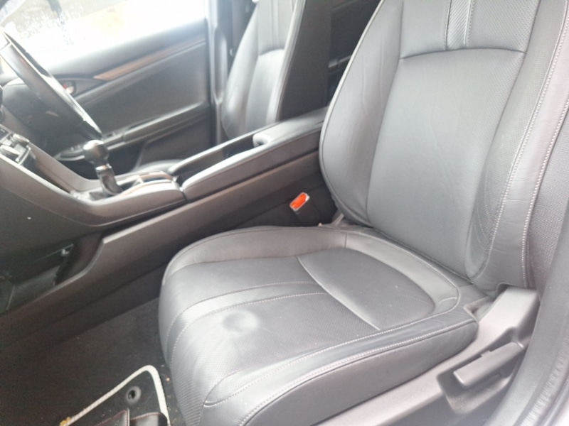 Used Honda Civic 2019 for sale - 76721598: Photo 5