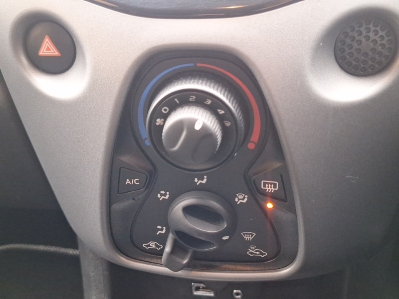 Used Toyota AYGO 2019 for sale - 77922486: Photo 19