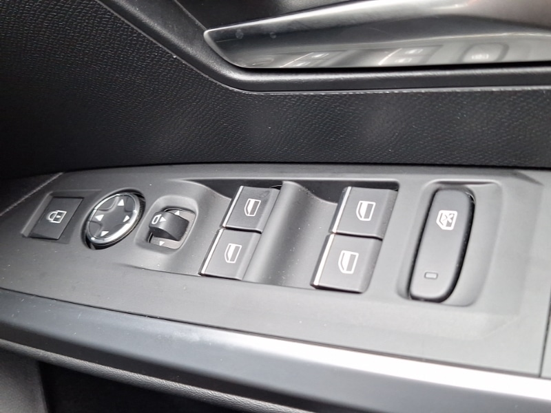 Used Peugeot 3008 2024 for sale - 76951771: Photo 14