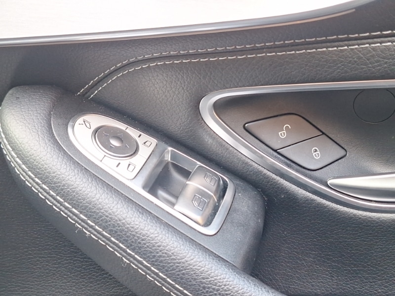 Used Mercedes-Benz C Class 2018 for sale - 76609972: Photo 14