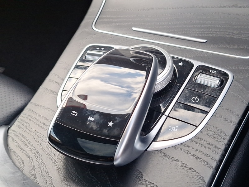 Used Mercedes-Benz C Class 2018 for sale - 76609972: Photo 17